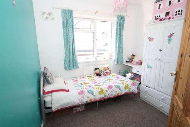  Image of 3 bedroom Terraced house for sale in Glebelands Radstock BA3 at Glebelands  Radstock, BA3 3SU
