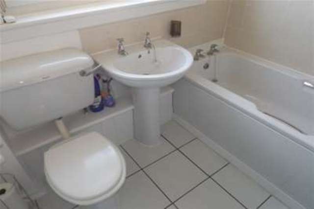  Image of 1 bedroom Flat to rent in Glen Isla East Kilbride Glasgow G74 at Glasgow, G74 3TF