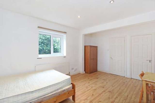  Image of 4 bedroom Detached house for sale in Glenburnie Road London SW17 at Glenburnie Road  London, SW17 7NG