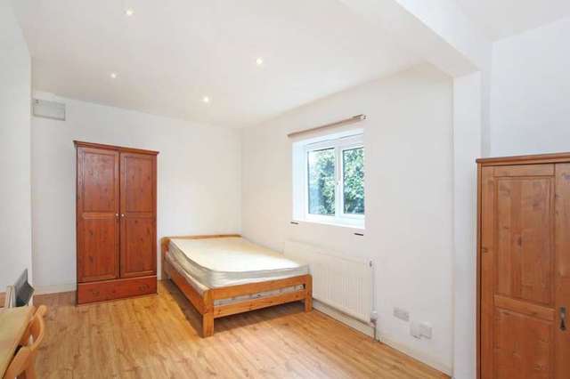 Image of 4 bedroom Detached house for sale in Glenburnie Road London SW17 at Glenburnie Road  London, SW17 7NG