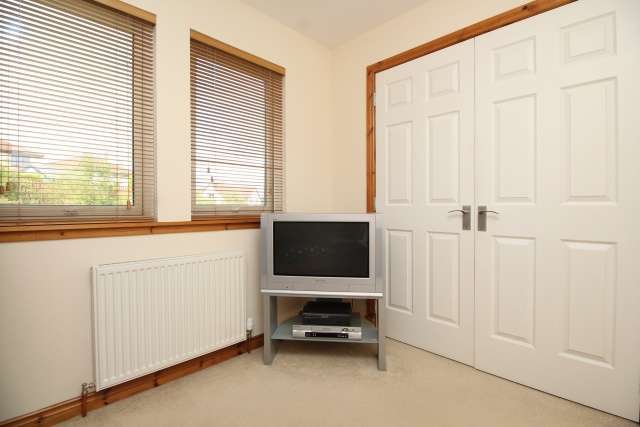  Image of 2 bedroom End of Terrace for sale in Glengask Grove Kelty KY4 at Kelty, KY4 0LZ
