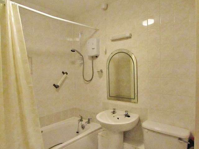  Image of 1 bedroom Retirement Property for sale in Higher Erith Road Torquay TQ1 at Higher Erith Road Wellswood Torquay, TQ1 2RJ