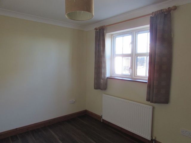  Image of 3 bedroom Detached house to rent in Gorse Way Jaywick Clacton-on-Sea CO15 at Gorse Way Jaywick Clacton-On-Sea, CO15 2HT