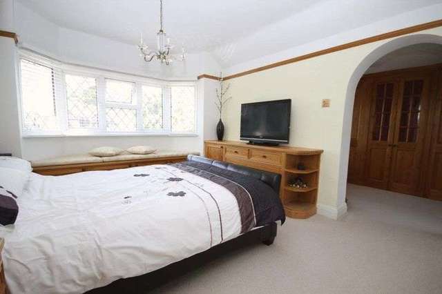  Image of 5 bedroom Detached house for sale in Groveside Bookham Leatherhead KT23 at Groveside  Great Bookham, KT23 4LD