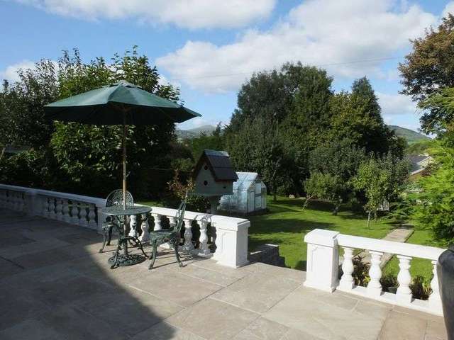  Image of 3 bedroom Detached house for sale in Gypsy Crescent Llanfoist Abergavenny NP7 at Gypsy Crescent Llanfoist Abergavenny, NP7 9LT