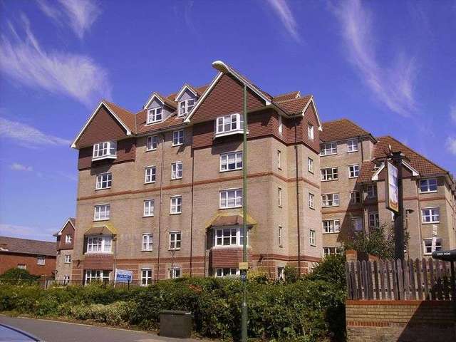  Image of 1 bedroom Retirement Property for sale in Seafield Road Southbourne Bournemouth BH6 at Seafield Road Southbourne Bournemouth, BH6 3DU