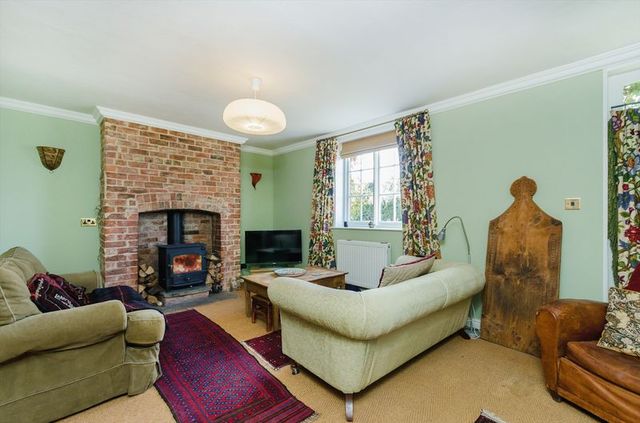  Image of 2 bedroom Cottage for sale in Lusby Lusby Spilsby PE23 at 1 Hareby Road  Lusby, PE23 4JB