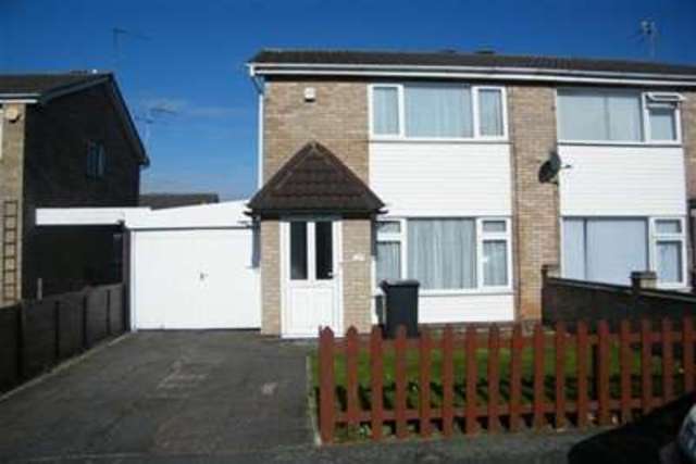  Image of 2 bedroom Semi-Detached house to rent in Hartshorn Close Thurmaston Leicester LE4 at Leicester, LE4 8LL