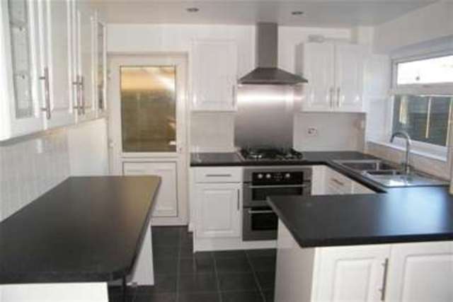  Image of 2 bedroom Semi-Detached house to rent in Hartshorn Close Thurmaston Leicester LE4 at Leicester, LE4 8LL