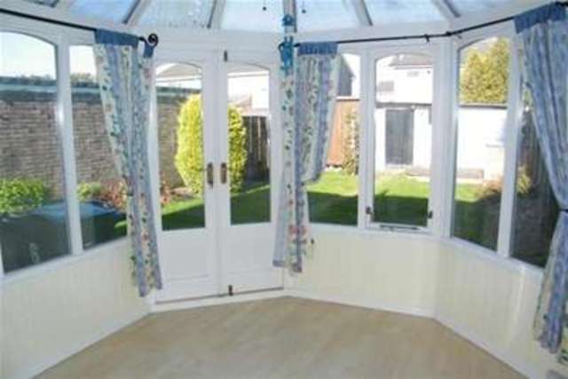  Image of 2 bedroom Semi-Detached house to rent in Hartshorn Close Thurmaston Leicester LE4 at Leicester, LE4 8LL