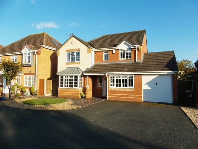  Image of 4 bedroom Detached house for sale in Hartwood Close Newport TF10 at Hartwood Close  Newport, TF10 7NZ