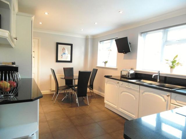  Image of 4 bedroom Detached house for sale in Hartwood Close Newport TF10 at Hartwood Close  Newport, TF10 7NZ