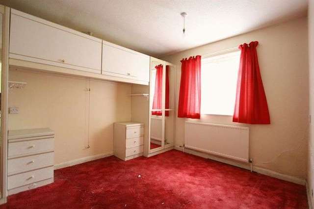  Image of 2 bedroom Bungalow for sale in Hawthorne Court Hawthorn Avenue Hull HU3 at Hawthorn Court Hawthorn Avenue Hull, HU3 5QQ