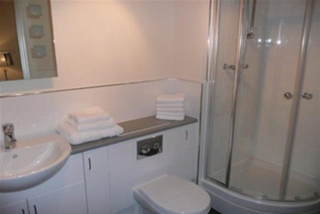  Image of 2 bedroom Flat to rent in Hayburn Lane Glasgow G11 at Hyndland Glasgow Glasgow, G12 9FB