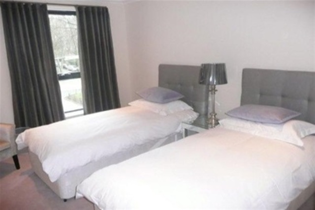  Image of 2 bedroom Flat to rent in Hayburn Lane Glasgow G11 at Hyndland Glasgow Glasgow, G12 9FB