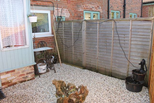  Image of 2 bedroom Cottage to rent in Heddington Calne SN11 at Heddington Calne, SN11 0PJ