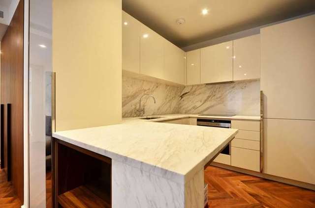  Image of 2 bedroom Flat to rent in Hertsmere Road London E14 at Canary Wharf E14 4AW Canary Wharf, E14 4AW