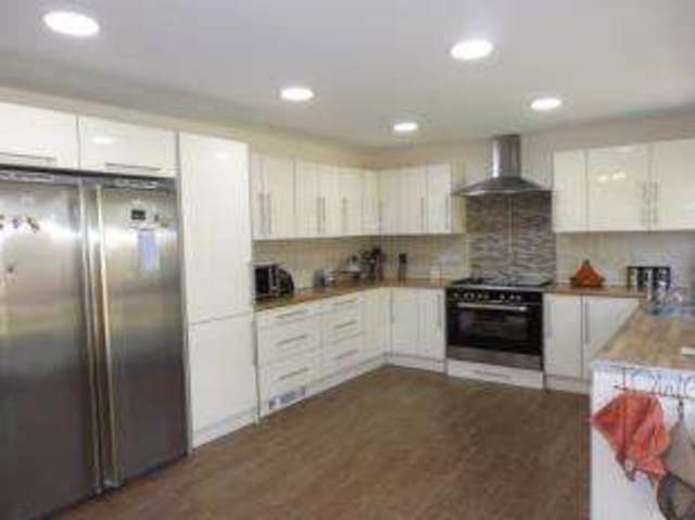  Image of 4 bedroom Detached house for sale in Highleys Drive Oadby Leicester LE2 at Oadby Leicester Oadby, LE2 5TL