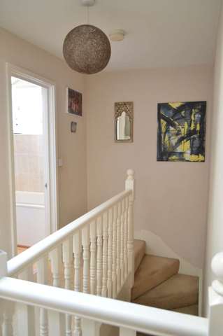  Image of 2 bedroom Apartment to rent in High Street Berkhamsted HP4 at High Street  Berkhamsted, HP4 1AJ