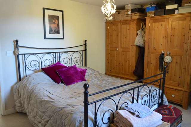  Image of 2 bedroom Apartment to rent in High Street Berkhamsted HP4 at High Street  Berkhamsted, HP4 1AJ