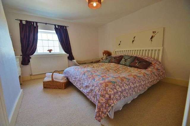  Image of 4 bedroom Semi-Detached house for sale in High Street Lewknor Watlington OX49 at High Street  Lewknor, OX49 5TL
