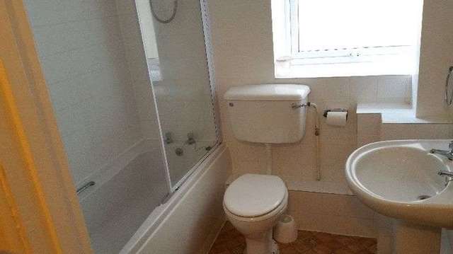 Image of 2 bedroom Flat to rent in High Street Narberth SA67 at High Street  Narberth, SA67 7AS