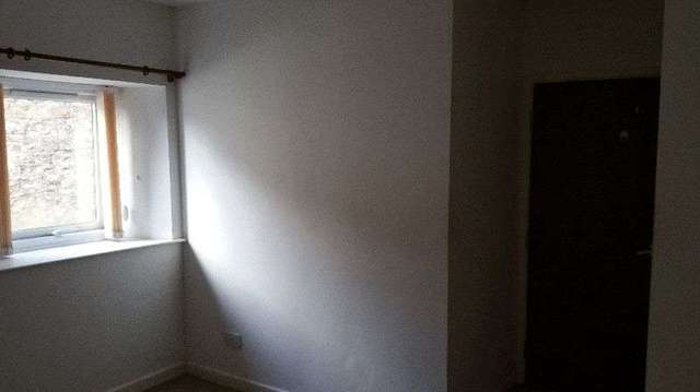  Image of 2 bedroom Flat to rent in High Street Narberth SA67 at High Street  Narberth, SA67 7AS