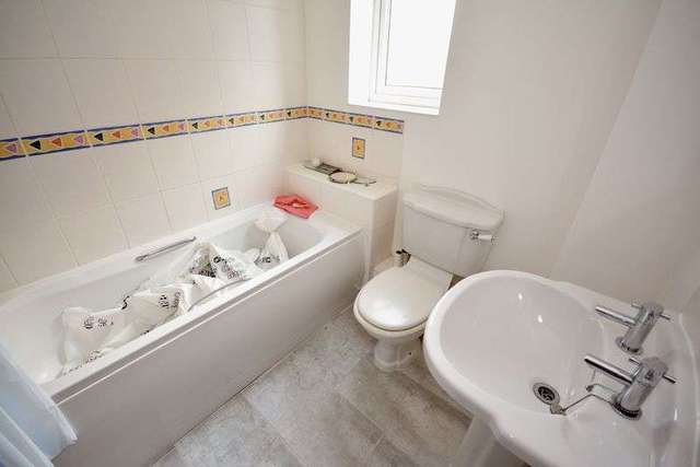  Image of 3 bedroom Semi-Detached house to rent in Hind Close Cardiff CF24 at Hind Close Pengham Green Cardiff, CF24 2EF