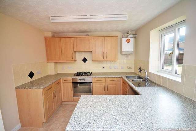  Image of 3 bedroom Semi-Detached house to rent in Hind Close Cardiff CF24 at Hind Close Pengham Green Cardiff, CF24 2EF