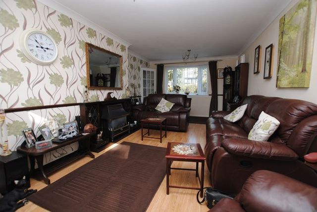  Image of 4 bedroom Terraced house for sale in Hinkler Road Southampton SO19 at Hinkler Road  Southampton, SO19 6FT