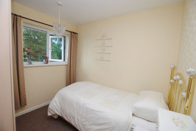  Image of 4 bedroom Terraced house for sale in Hinkler Road Southampton SO19 at Hinkler Road  Southampton, SO19 6FT