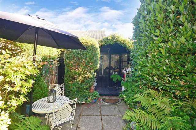  Image of 4 bedroom Town House for sale in Holland Road Maidstone ME14 at Maidstone Kent Maidstone, ME14 1UN