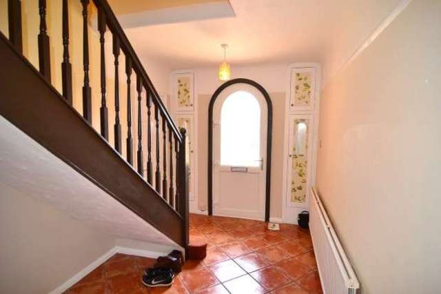  Image of 1 bedroom House Share to rent in Hood Road Southampton SO18 at Hood Road  Southampton, SO18 5PB