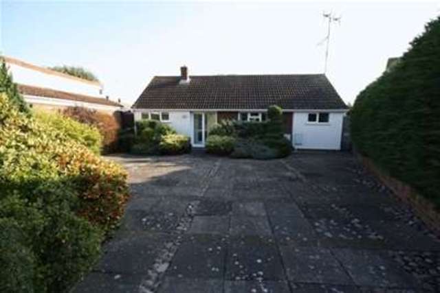  Image of 3 bedroom Detached house for sale in Hornbeam Close Theydon Bois Epping CM16 at Hornbeam Close Theydon Bois Epping, CM16 7JT