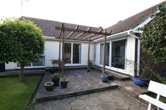 Image of 3 bedroom Detached house for sale in Hornbeam Close Theydon Bois Epping CM16 at Hornbeam Close Theydon Bois Epping, CM16 7JT
