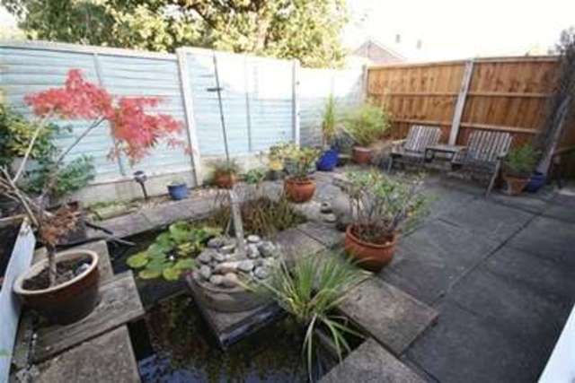  Image of 3 bedroom Detached house for sale in Hornbeam Close Theydon Bois Epping CM16 at Hornbeam Close Theydon Bois Epping, CM16 7JT