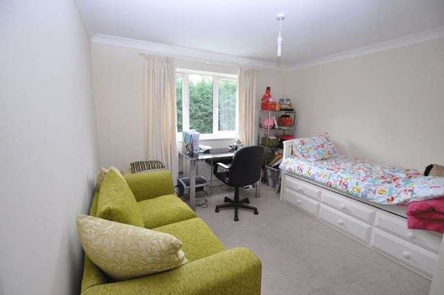  Image of 5 bedroom Detached house for sale in Old Road Branston Burton-on-Trent DE14 at Howards Way Branston Burton-On-Trent, DE14 3FP