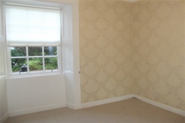  Image of 3 bedroom Flat to rent in Humbie Grove Newton Mearns Glasgow G77 at Newton Mearns East Renfrewshire East Renfrewshire, G77 5AZ