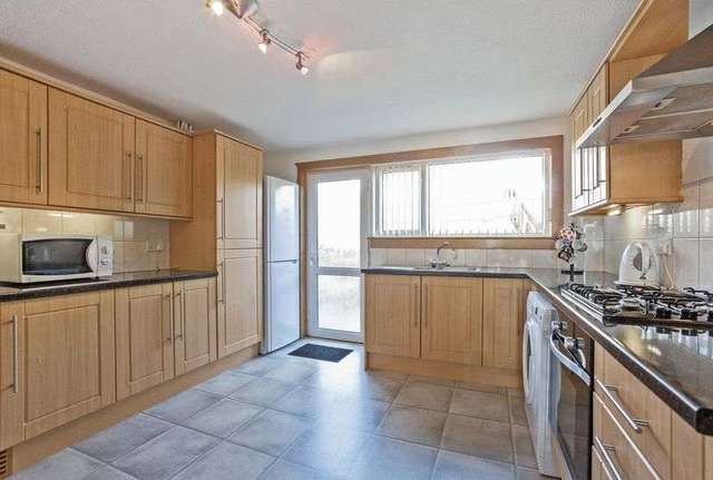  Image of 2 bedroom Terraced house for sale in Hunter Place Dunfermline KY12 at Hunter Place  Dunfermline, KY12 9YF