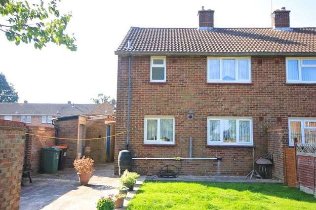  Image of 3 bedroom Semi-Detached house for sale in Hyde Road Caddington Luton LU1 at Hyde Road Caddington Luton, LU1 4HE