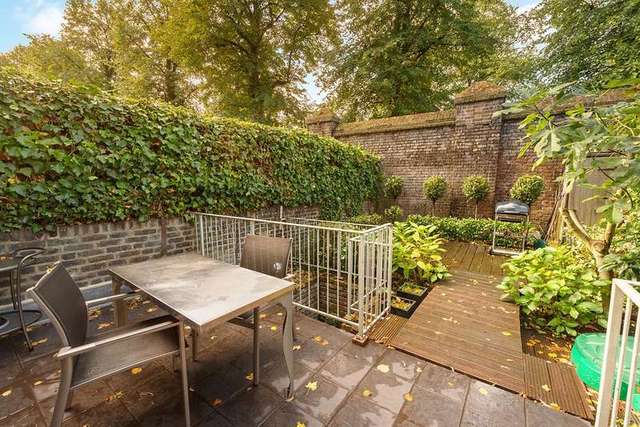  Image of 2 bedroom Maisonette for sale in Ifield Road London SW10 at London  Cheyne Walk, SW10 9AD