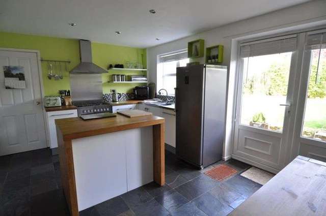  Image of 4 bedroom Detached house for sale in Keele Close Redditch B98 at Keele Close  Redditch, B98 9NF
