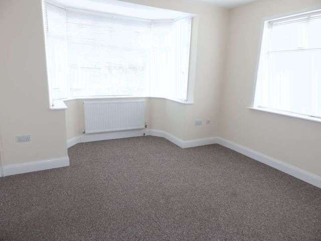  Image of 3 bedroom Detached house for sale in Kent Avenue Gorleston Great Yarmouth NR31 at Kent Avenue Gorleston Great Yarmouth, NR31 7LX