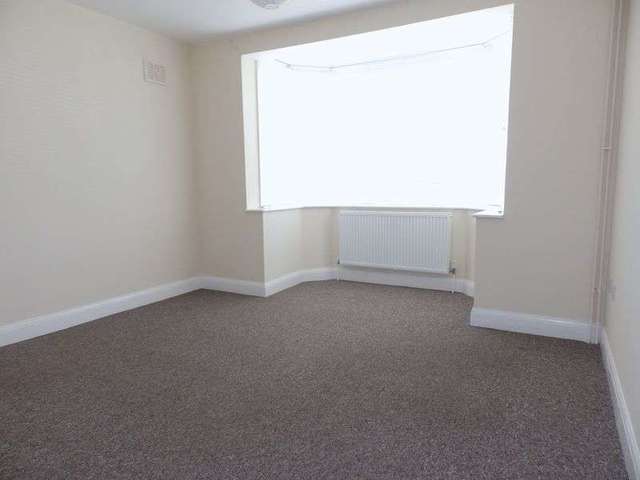  Image of 3 bedroom Detached house for sale in Kent Avenue Gorleston Great Yarmouth NR31 at Kent Avenue Gorleston Great Yarmouth, NR31 7LX