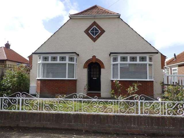 Image of 3 bedroom Detached house for sale in Kent Avenue Gorleston Great Yarmouth NR31 at Kent Avenue Gorleston Great Yarmouth, NR31 7LX