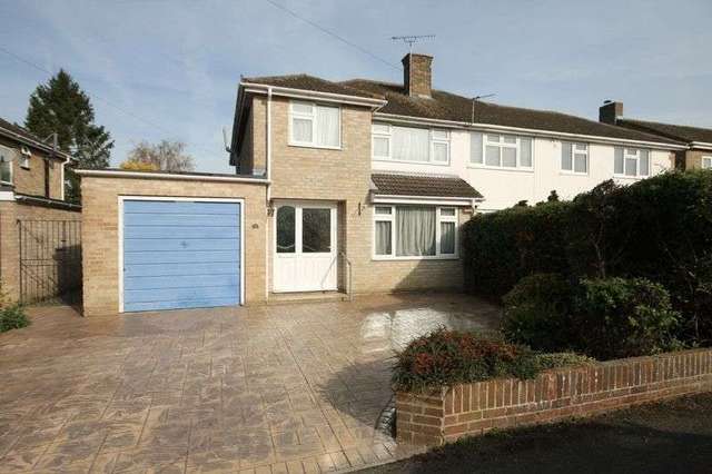  Image of 3 bedroom Semi-Detached house for sale in Benmead Road Kidlington OX5 at Benmead Road  Kidlington, OX5 2DB