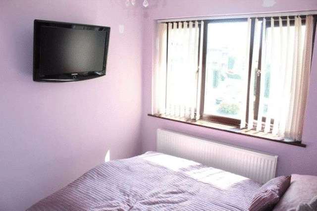  Image of 3 bedroom Semi-Detached house to rent in Kiln Close Kingswood Bristol BS15 at Kiln Close Kingswood Bristol, BS15 1NZ