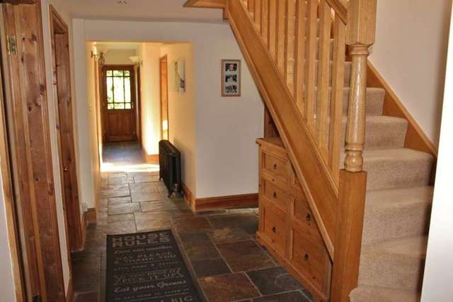  Image of 4 bedroom Detached house for sale in Alcester Road Flyford Flavell Worcester WR7 at Flyford Flavell Worcestershire Flyford Flavell, WR7 4DF