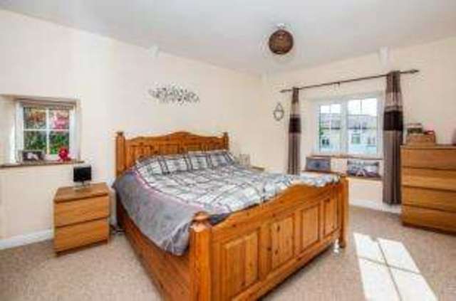  Image of 3 bedroom End of Terrace for sale in Honeywell Road Kingsteignton Newton Abbot TQ12 at Kingsteignton Newton Abbot Kingsteignton, TQ12 3BE