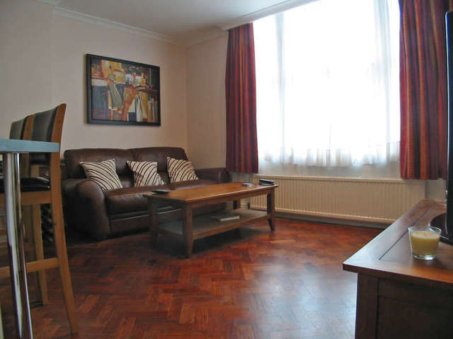  Image of 1 bedroom Flat to rent in Haverstock Hill London NW3 at Belsize Park London Camden, NW3 2AY